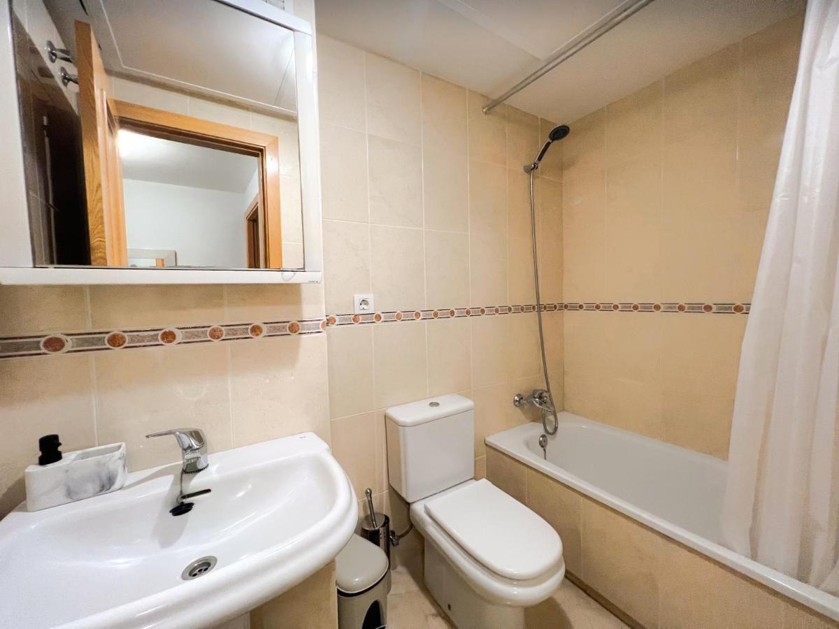 3 Bed Las Petunias, San Pedro Марбелья Екстер'єр фото